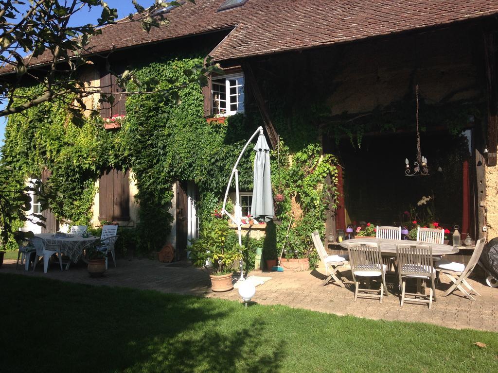 La Rolandiere Faverges-de-la-Tour Exterior foto