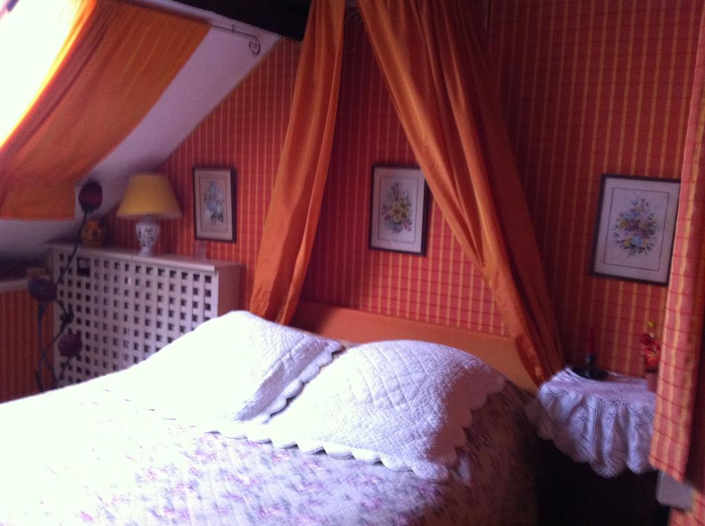 La Rolandiere Faverges-de-la-Tour Zimmer foto