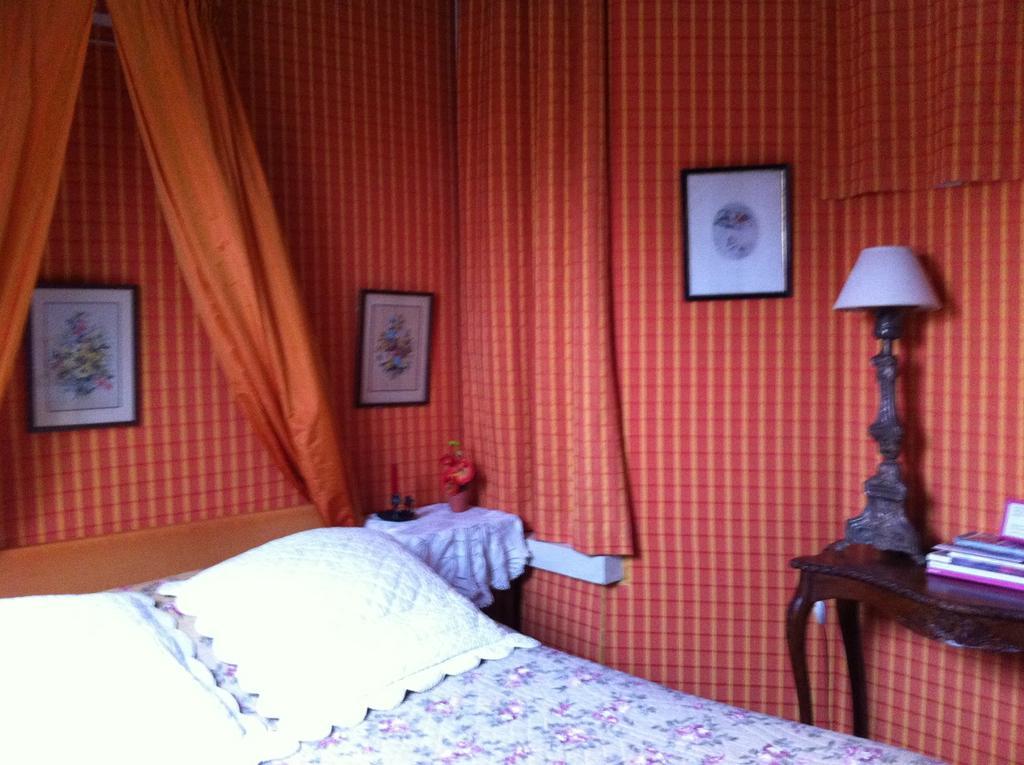 La Rolandiere Faverges-de-la-Tour Zimmer foto